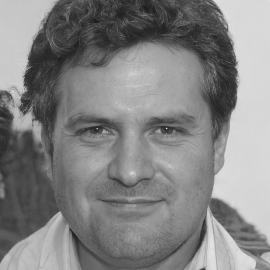 Portret prowadzącego - mężczyzna